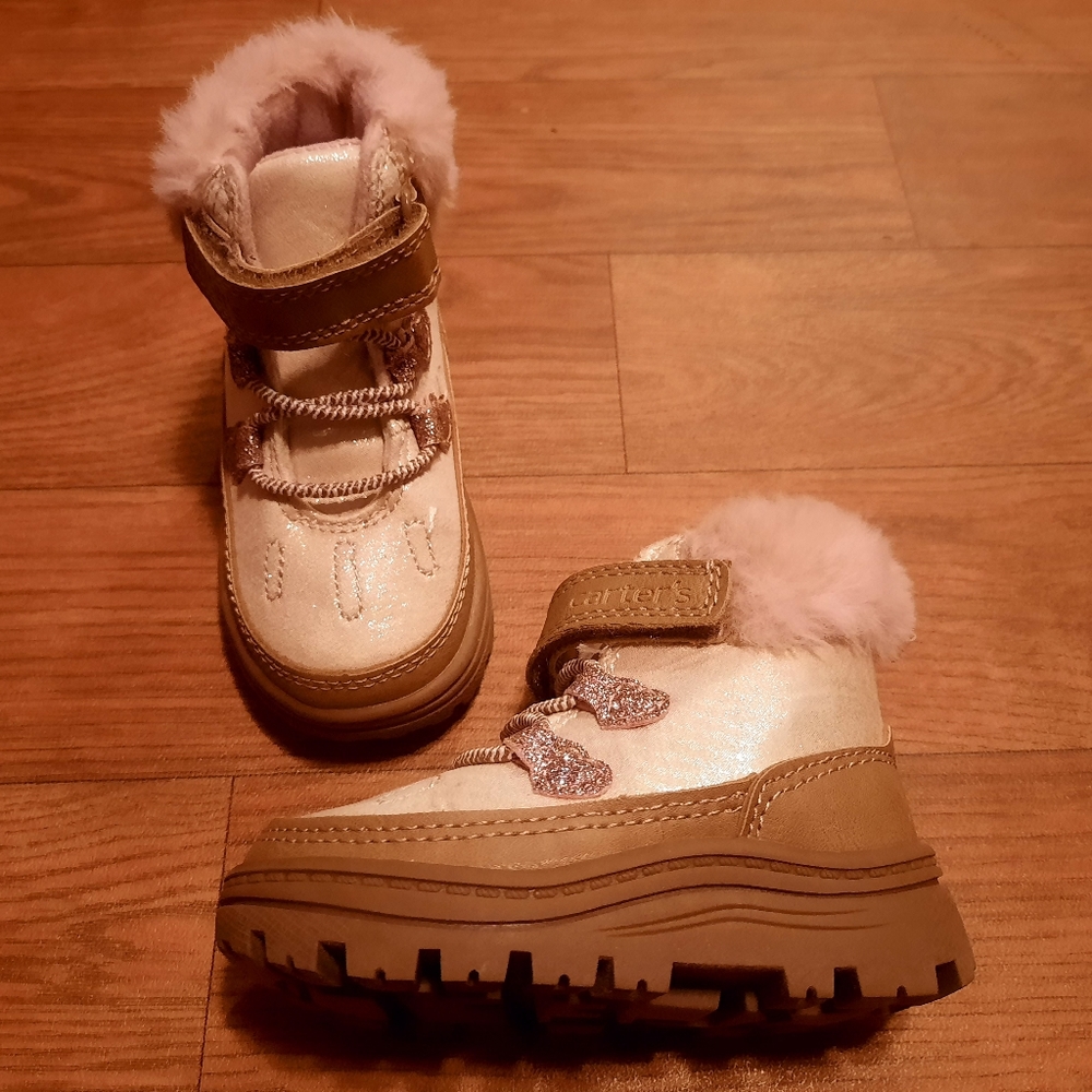 SOLD Carter's 4M Fashion Boots